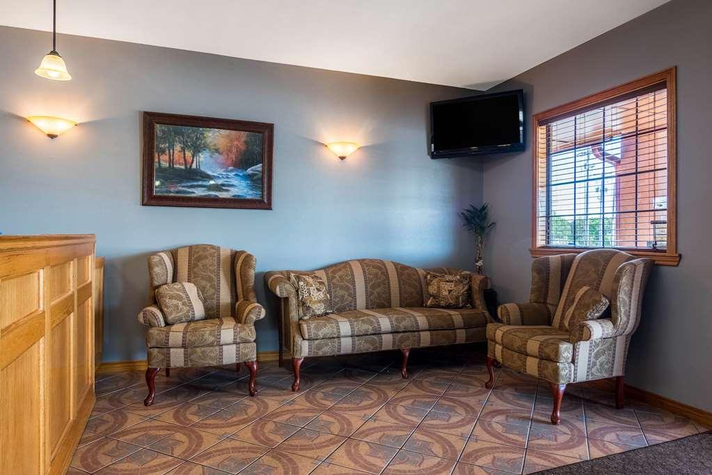Rodeway Inn Broken Bow-Hochatown Интерьер фото