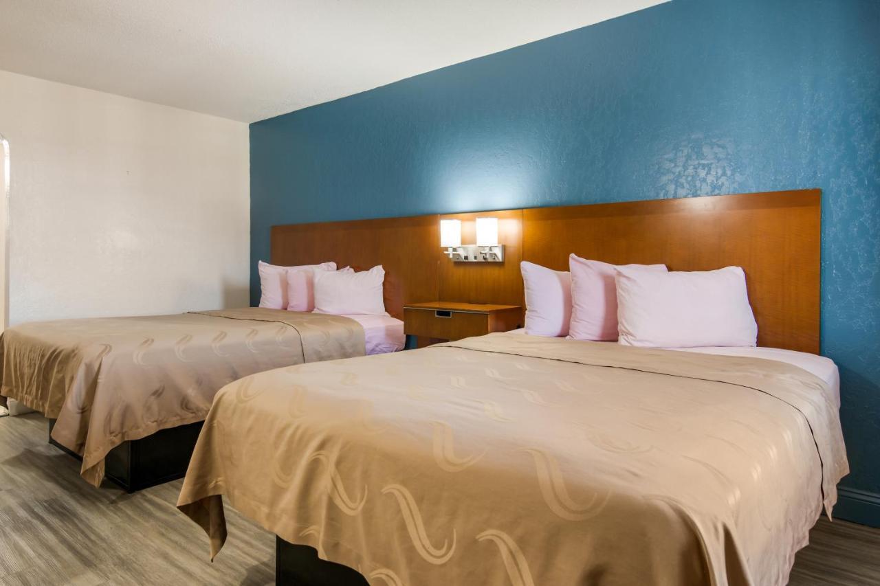 Rodeway Inn Broken Bow-Hochatown Экстерьер фото
