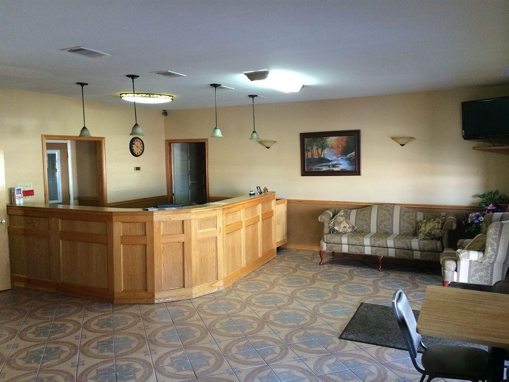 Rodeway Inn Broken Bow-Hochatown Экстерьер фото